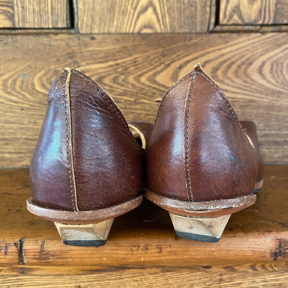 Cydwoq Vintage 37 7 brown leather kitten heel pump bow tie Moroccan slipper - Picture 13 of 16